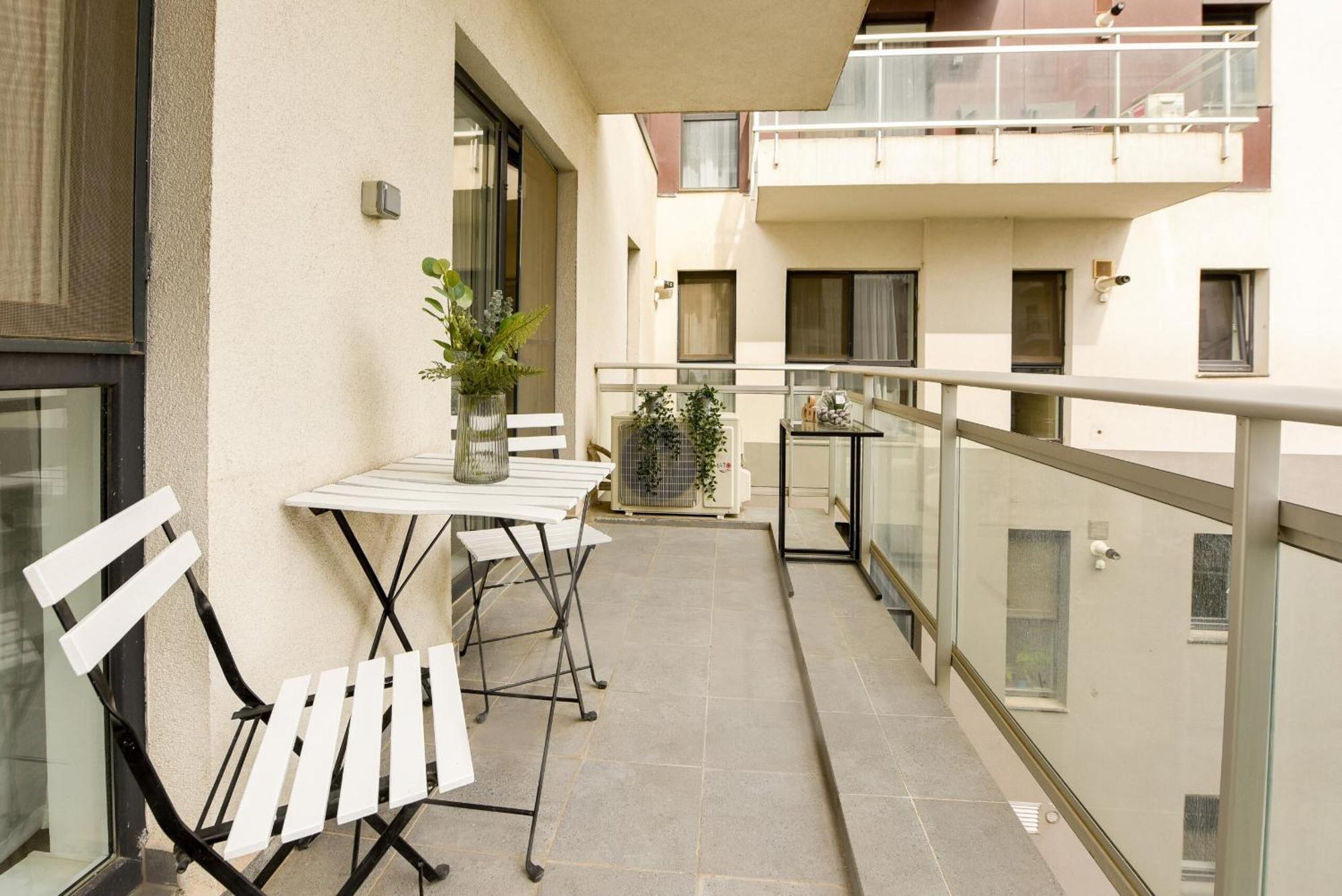 Perfect Stay: Urban Heaven In Aviatiei Business Area 부쿠레슈티 객실 사진