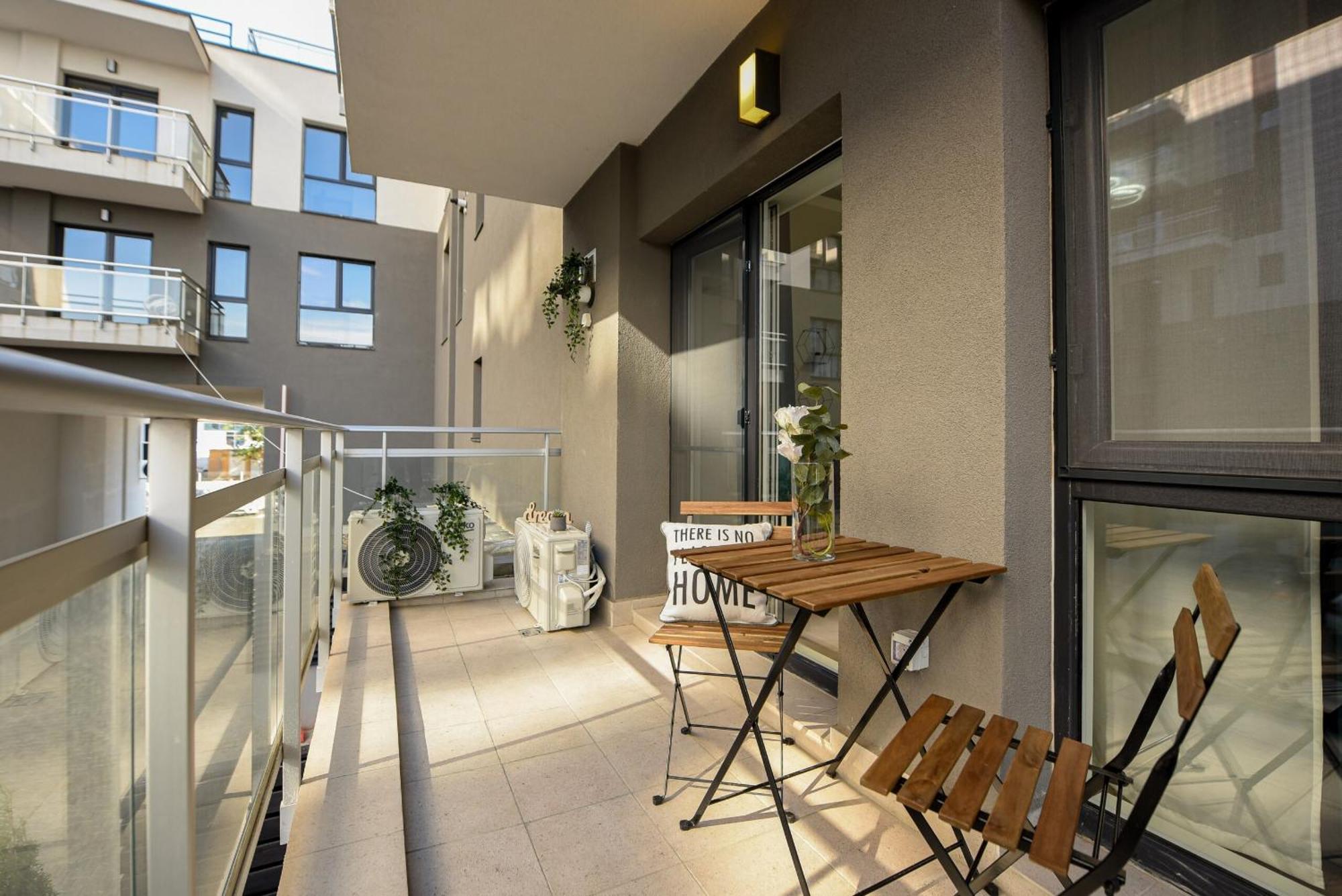Perfect Stay: Urban Heaven In Aviatiei Business Area 부쿠레슈티 객실 사진